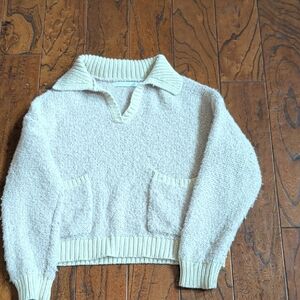 Elegant Cream V-Neck Sweater